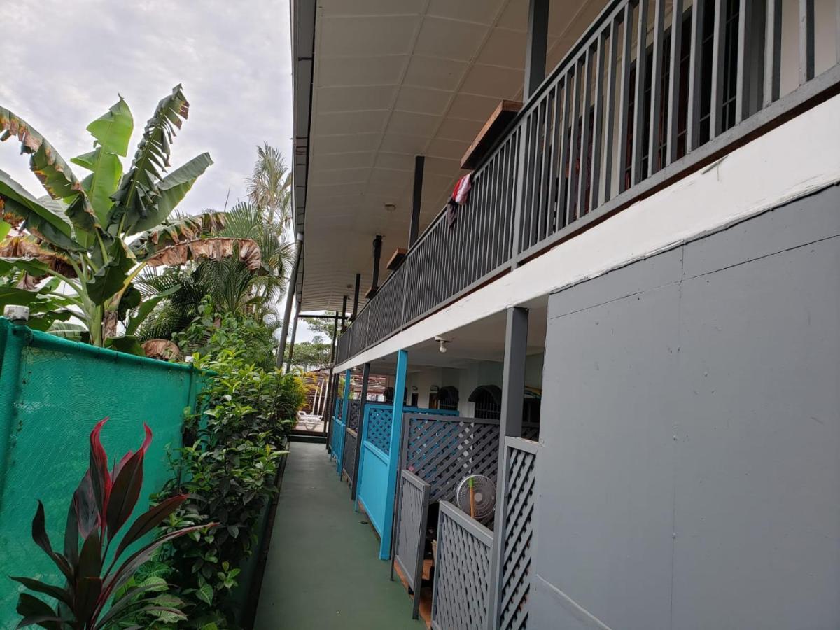 Buena Nota Hostel Jacó Exterior foto